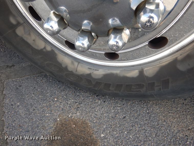 image for item DG4637 2007 MCI J4500  coach bus