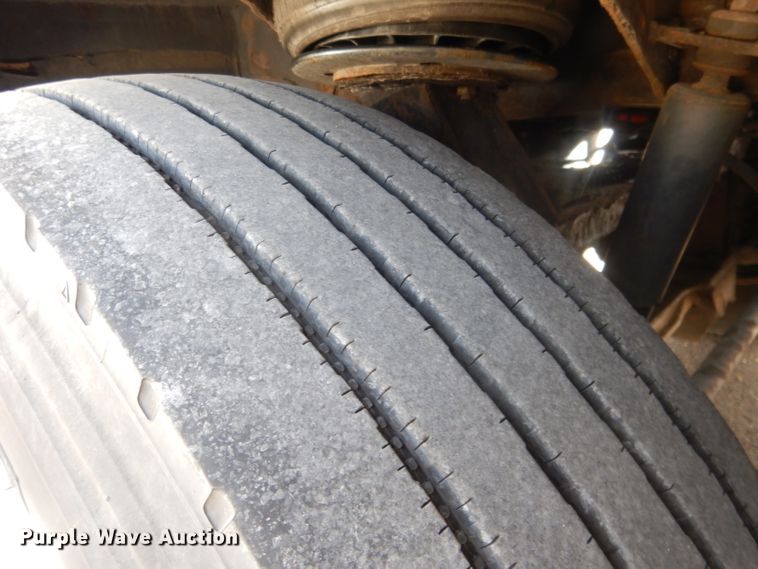 image for item DG4637 2007 MCI J4500  coach bus