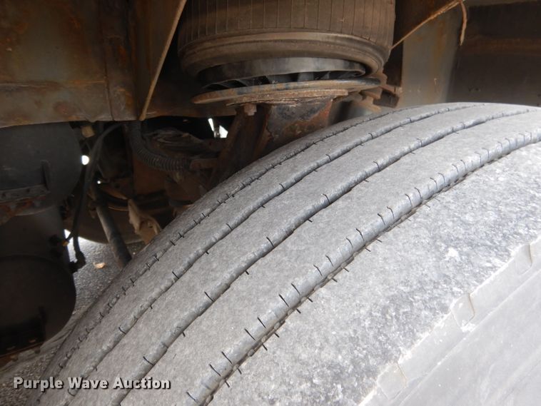 image for item DG4637 2007 MCI J4500  coach bus