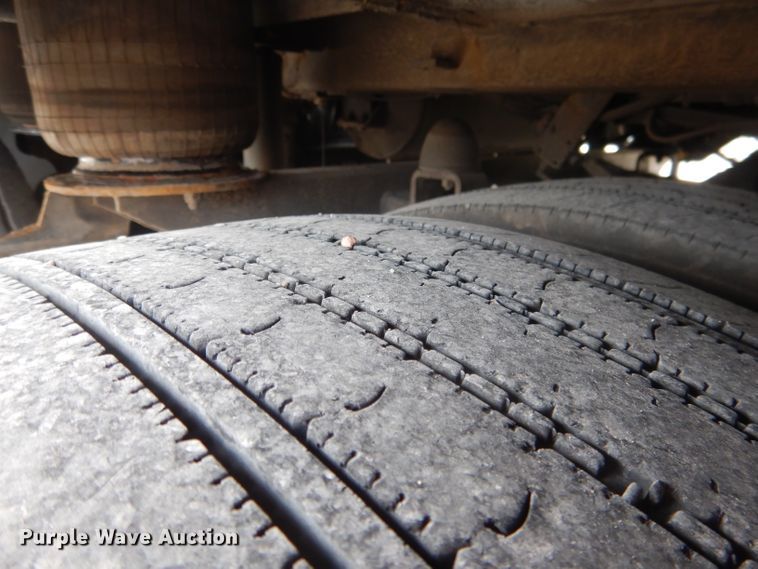 image for item DG4637 2007 MCI J4500  coach bus