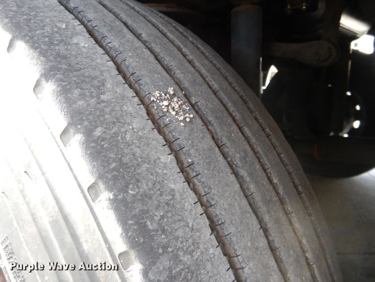 image for item DG4637 2007 MCI J4500  coach bus