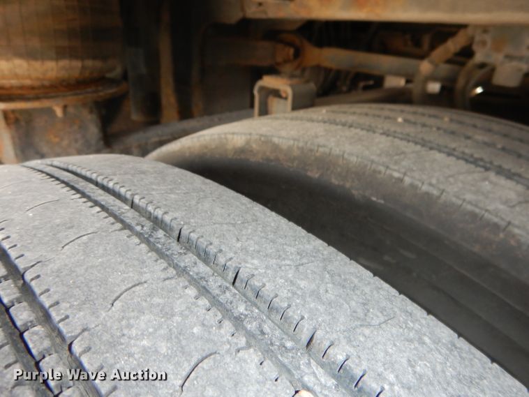 image for item DG4637 2007 MCI J4500  coach bus