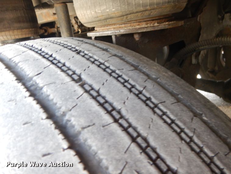 image for item DG4637 2007 MCI J4500  coach bus