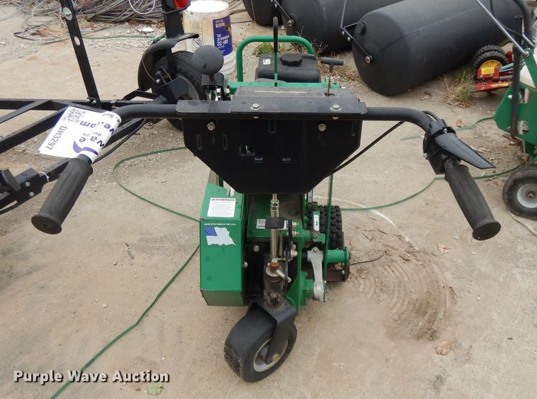 image for item DH3297 Ryan sod cutter