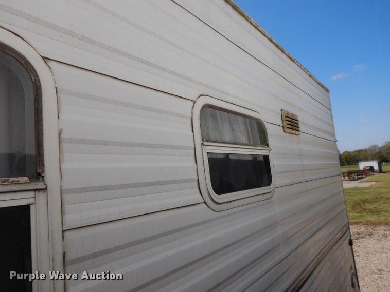 image for item DH3330 1999 Dutchmen 24QBL Classic  camper