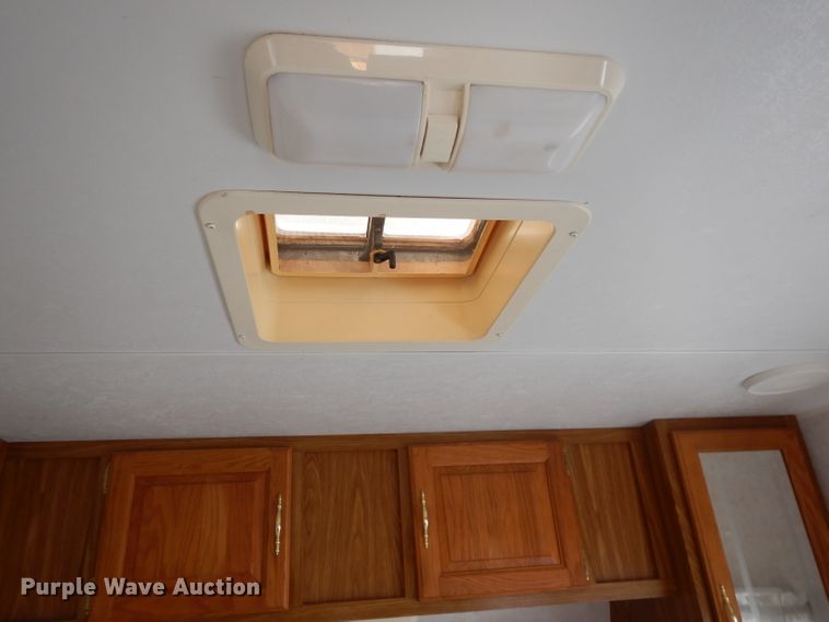 image for item DH3330 1999 Dutchmen 24QBL Classic  camper