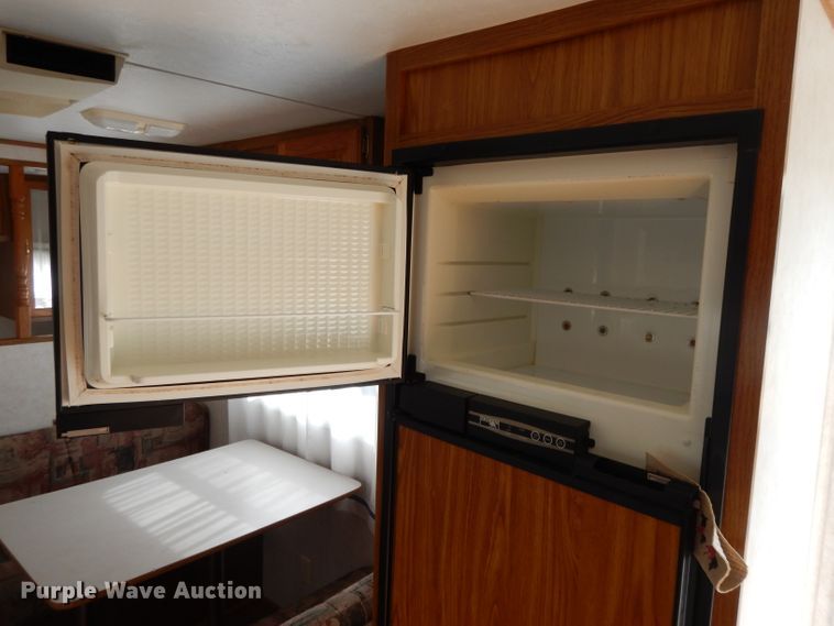 image for item DH3330 1999 Dutchmen 24QBL Classic  camper