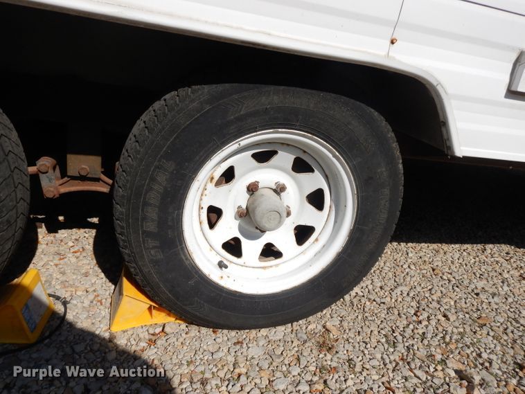 image for item DH3330 1999 Dutchmen 24QBL Classic  camper