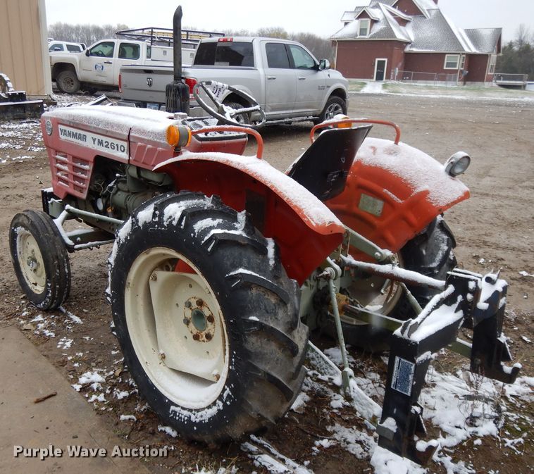 image for item DH3339 Yanmar YM2610  tractor