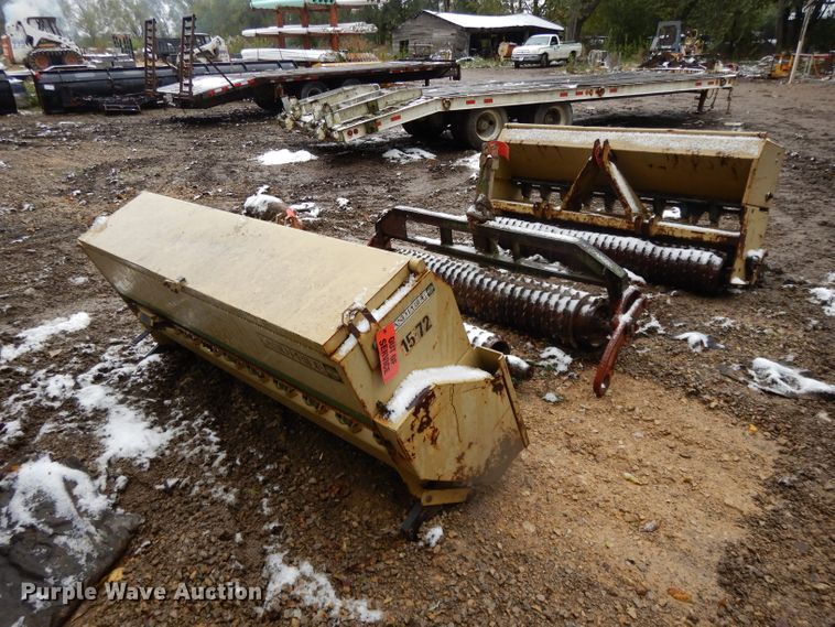 image for item DH3353 (2) Land Pride seeders