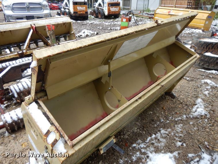 image for item DH3353 (2) Land Pride seeders