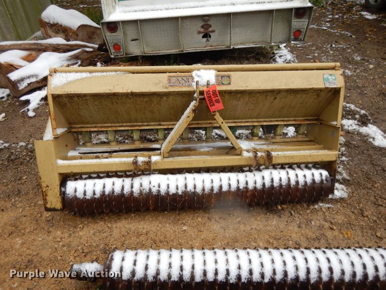 image for item DH3353 (2) Land Pride seeders