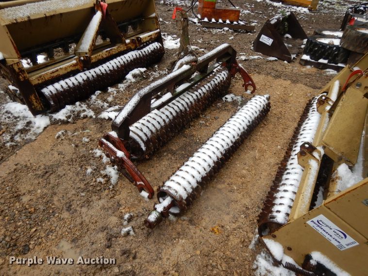 image for item DH3353 (2) Land Pride seeders