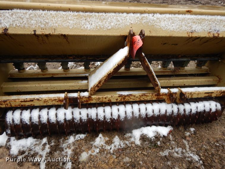 image for item DH3353 (2) Land Pride seeders