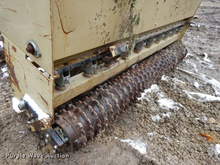 image for item DH3353 (2) Land Pride seeders