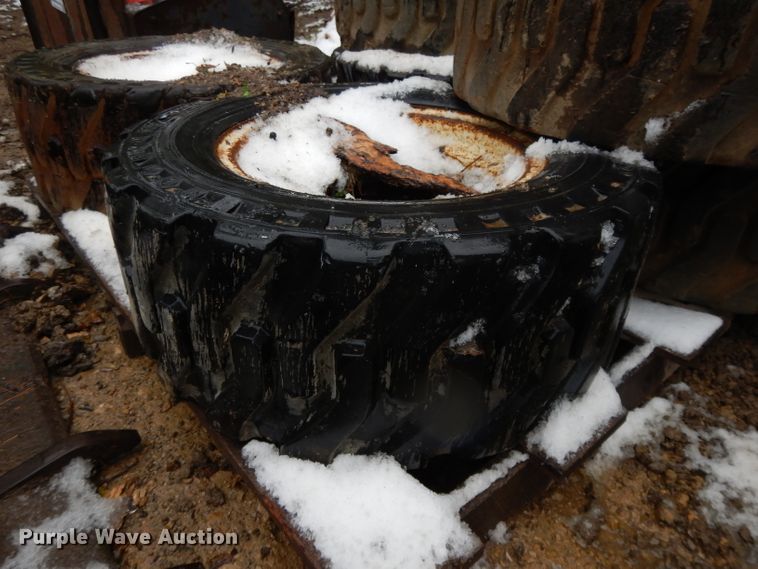 image for item DH3354 Skid steer attachments