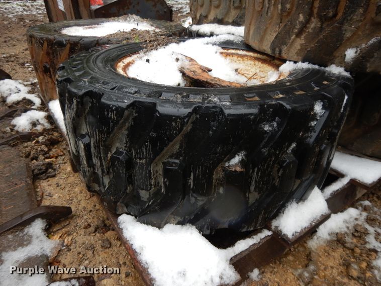 image for item DH3354 Skid steer attachments