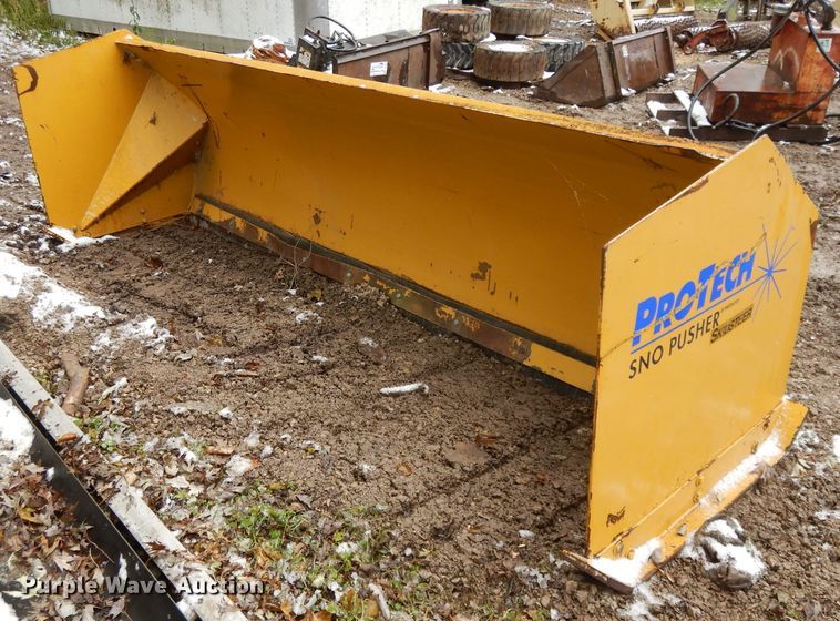 image for item DH3357 Pro Tech SP10S skid steer snow pusher