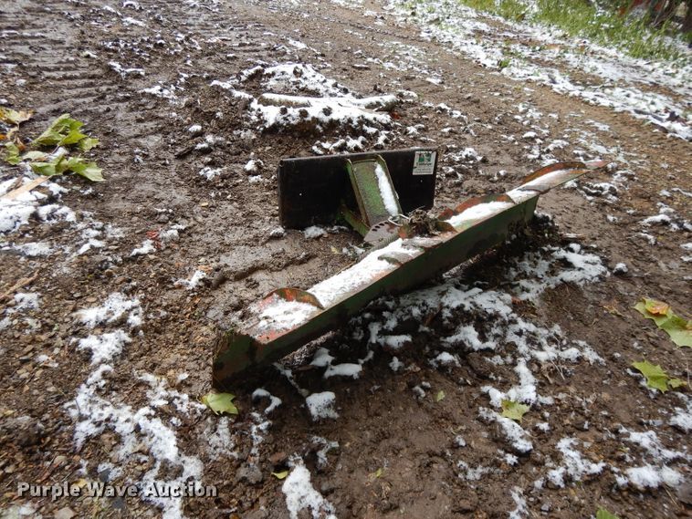 image for item DH3358 (2) Toro Dingo attachments