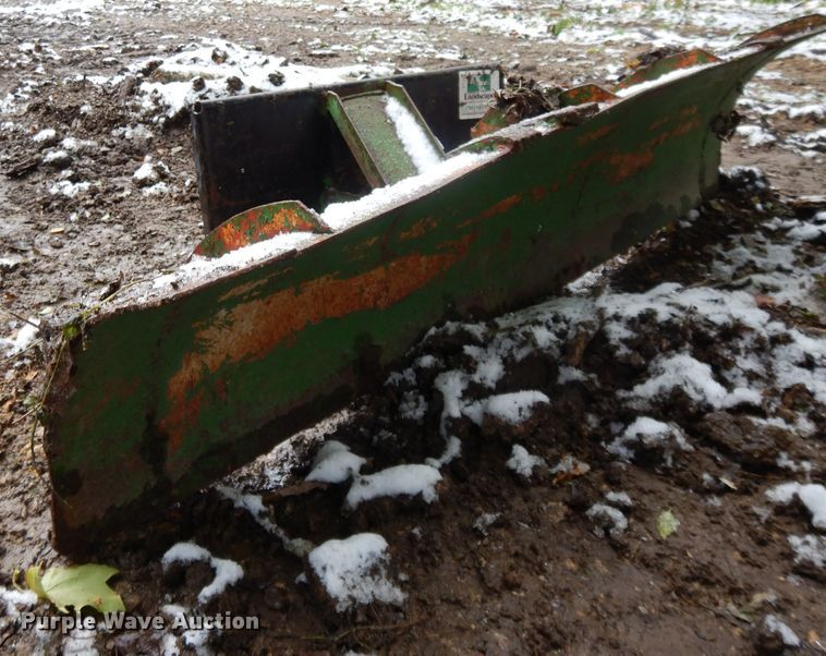 image for item DH3358 (2) Toro Dingo attachments