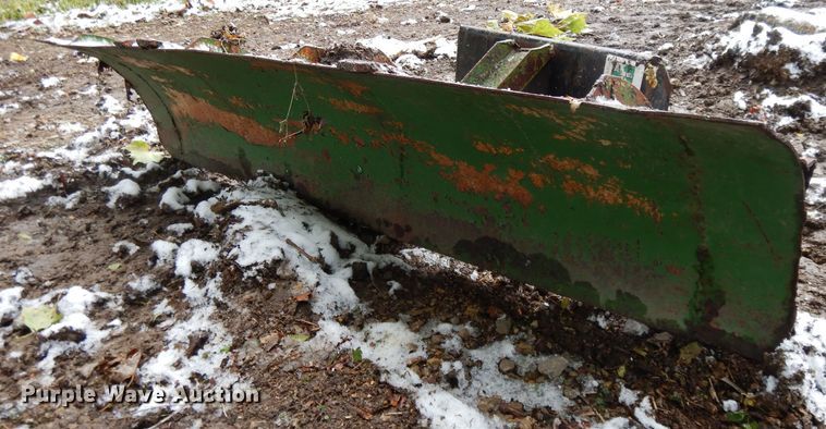 image for item DH3358 (2) Toro Dingo attachments