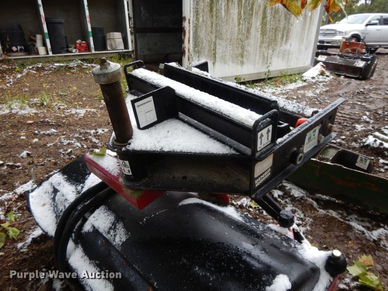 image for item DH3358 (2) Toro Dingo attachments