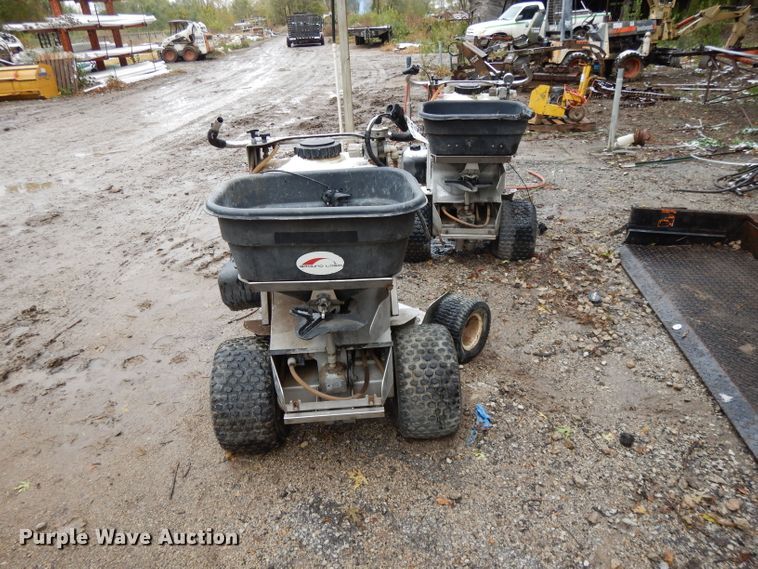 image for item DH3365 (2) Ground Logic spreader