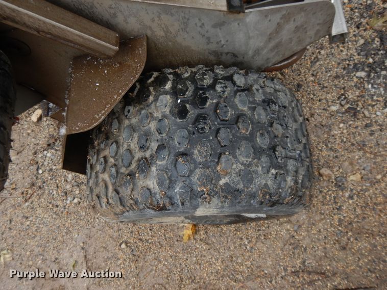 image for item DH3365 (2) Ground Logic spreader