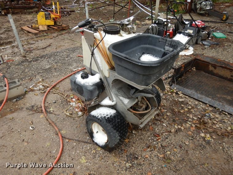 image for item DH3365 (2) Ground Logic spreader