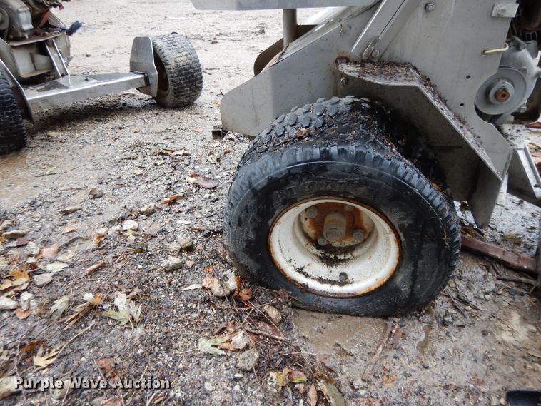 image for item DH3365 (2) Ground Logic spreader