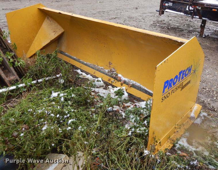 image for item DH3368 Pro Tech SP08S skid steer snow pusher