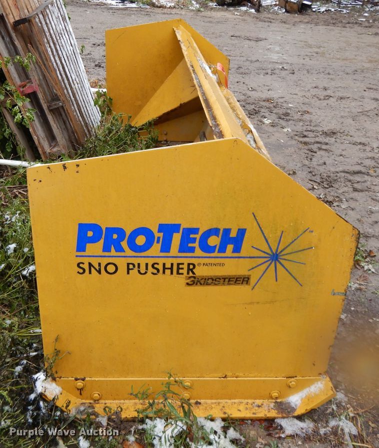 image for item DH3368 Pro Tech SP08S skid steer snow pusher