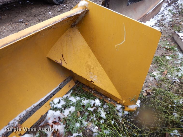 image for item DH3368 Pro Tech SP08S skid steer snow pusher