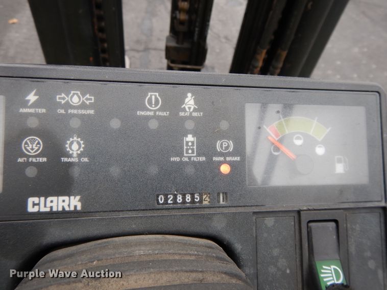 image for item DH3378 Clark CGC30  forklift