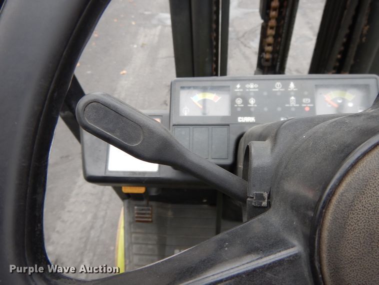 image for item DH3378 Clark CGC30  forklift