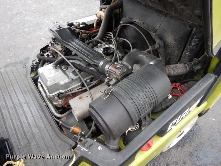 image for item DH3378 Clark CGC30  forklift