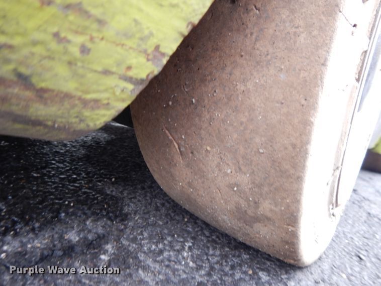 image for item DH3378 Clark CGC30  forklift