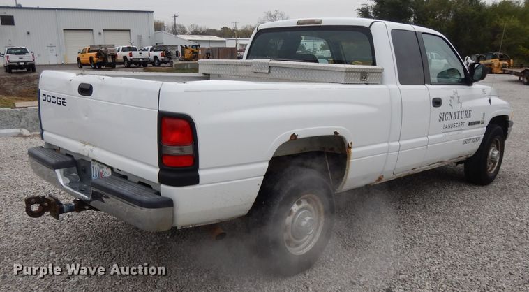 image for item DH3380 2001 Dodge Ram 2500  Quad Cab pickup truck