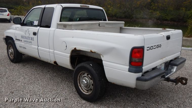 image for item DH3380 2001 Dodge Ram 2500  Quad Cab pickup truck
