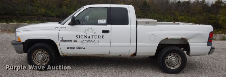 image for item DH3380 2001 Dodge Ram 2500  Quad Cab pickup truck