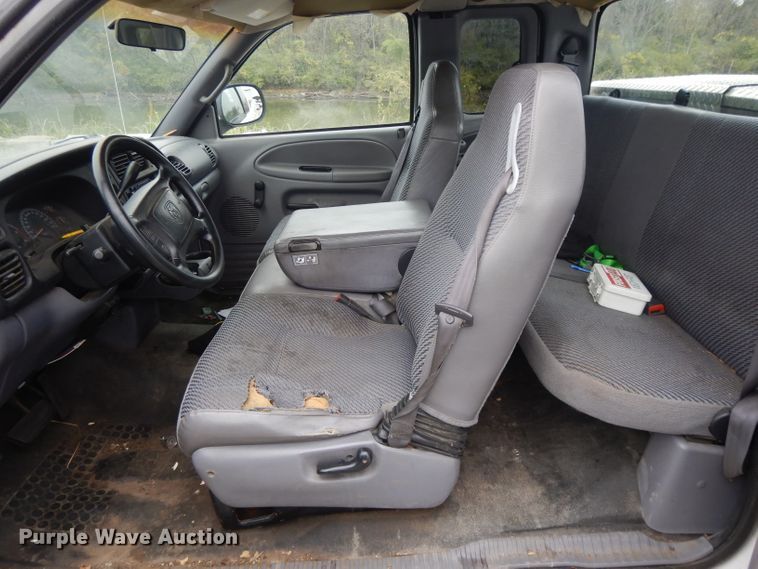 image for item DH3380 2001 Dodge Ram 2500  Quad Cab pickup truck