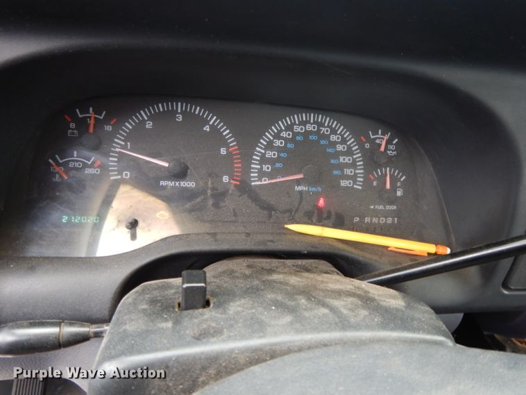 image for item DH3380 2001 Dodge Ram 2500  Quad Cab pickup truck