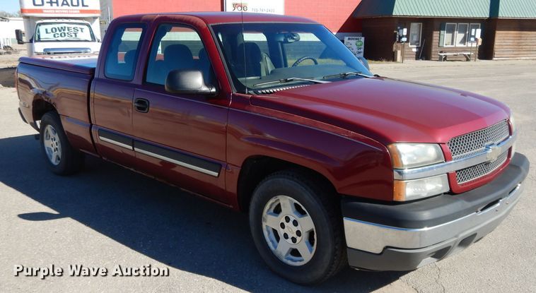 image for item DH3388 2005 Chevrolet Silverado 1500  Ext. Cab pickup truck