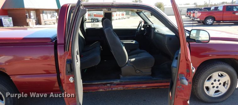 image for item DH3388 2005 Chevrolet Silverado 1500  Ext. Cab pickup truck