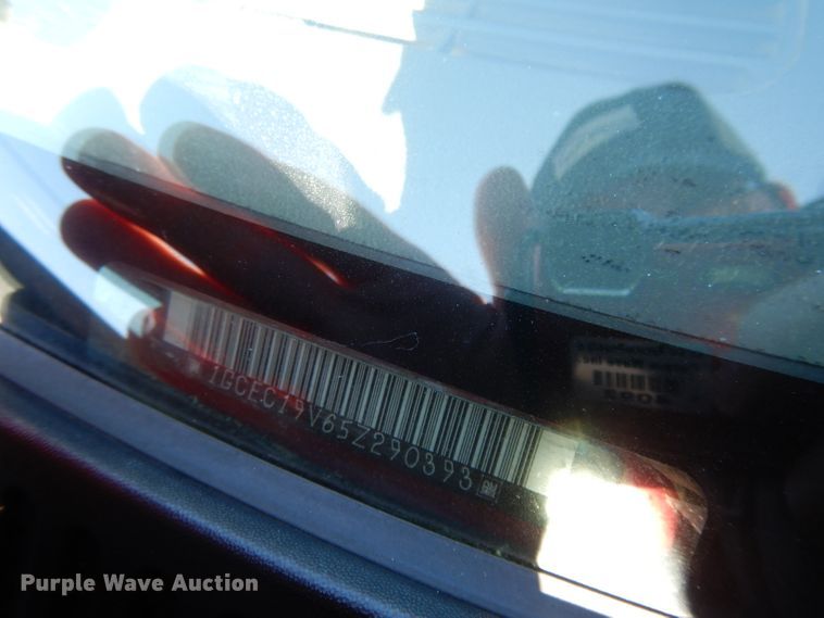 image for item DH3388 2005 Chevrolet Silverado 1500  Ext. Cab pickup truck