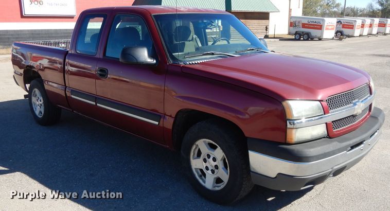 image for item DH3389 2005 Chevrolet Silverado 1500  Ext. Cab pickup truck