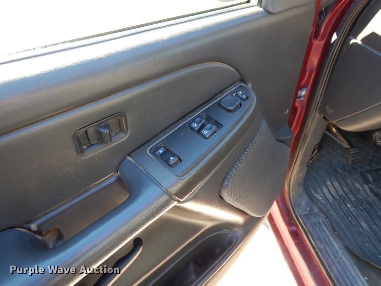 image for item DH3389 2005 Chevrolet Silverado 1500  Ext. Cab pickup truck