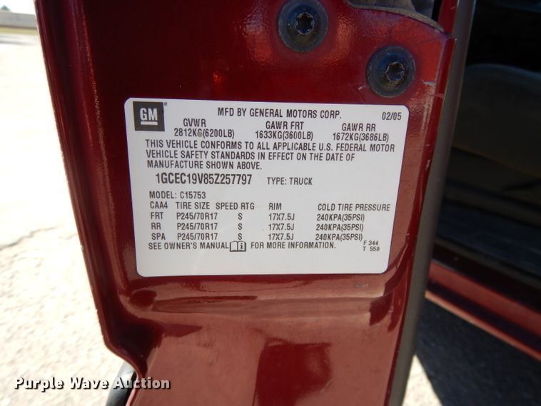 image for item DH3389 2005 Chevrolet Silverado 1500  Ext. Cab pickup truck