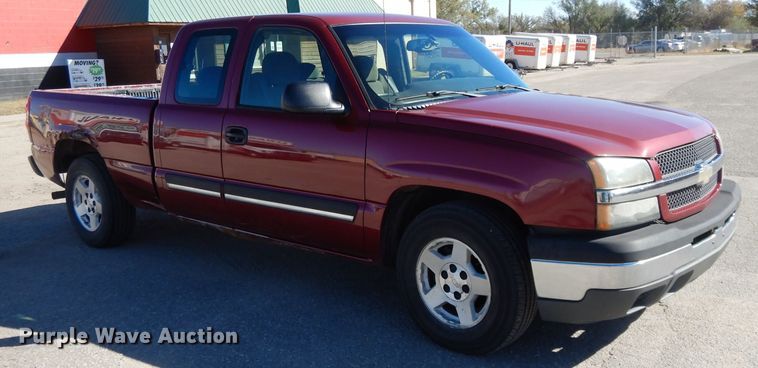 image for item DH3390 2005 Chevrolet Silverado 1500  Ext. Cab pickup truck