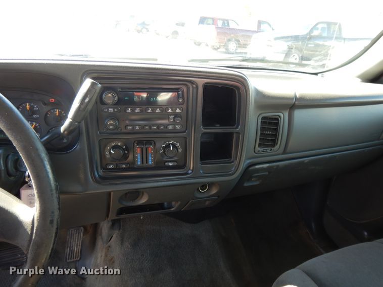 image for item DH3390 2005 Chevrolet Silverado 1500  Ext. Cab pickup truck